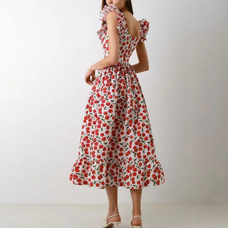 Sweet dress with a square neckline and a floral pattern